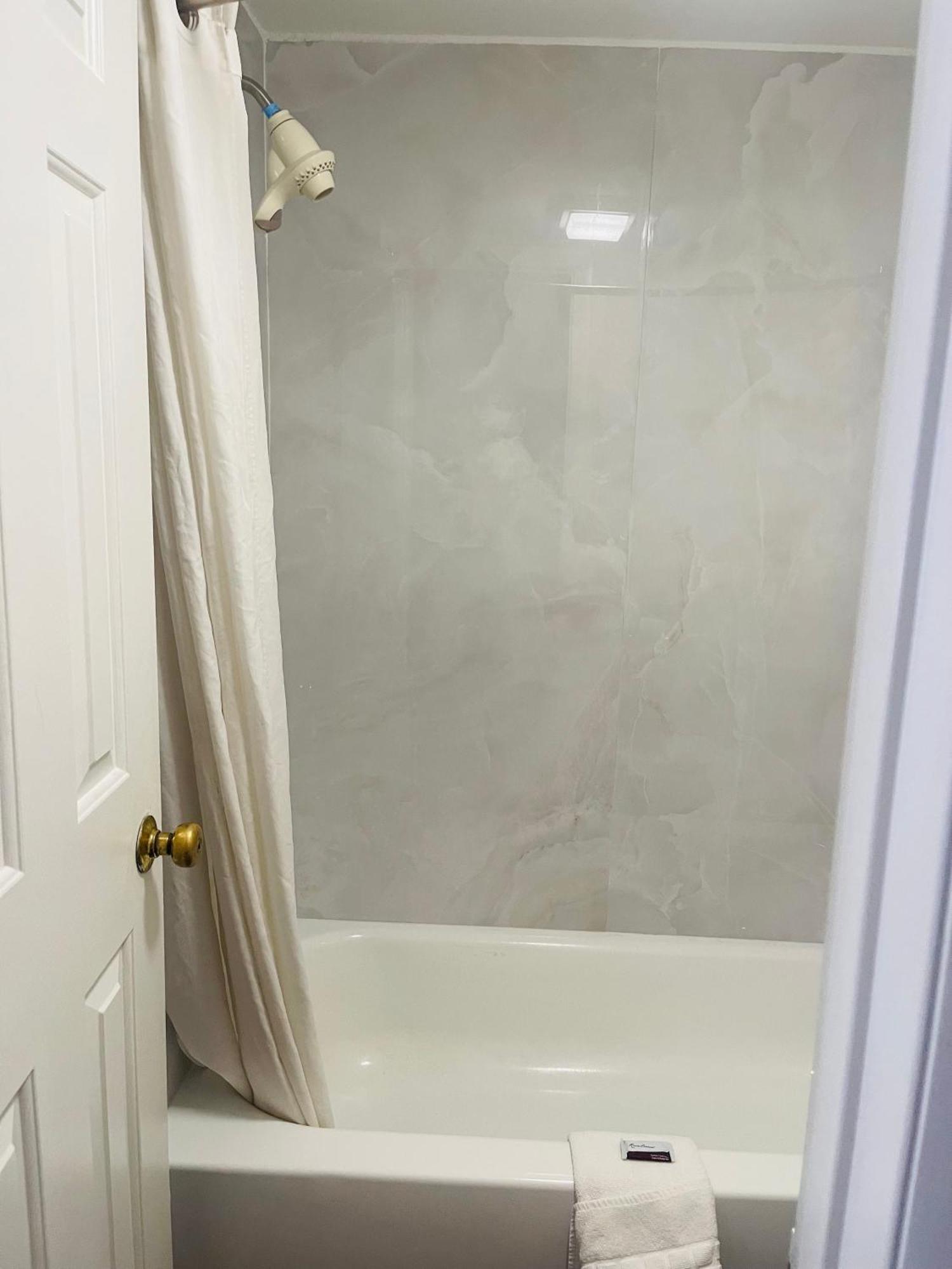 Bourbon Capital Inn Bardstown Extérieur photo
