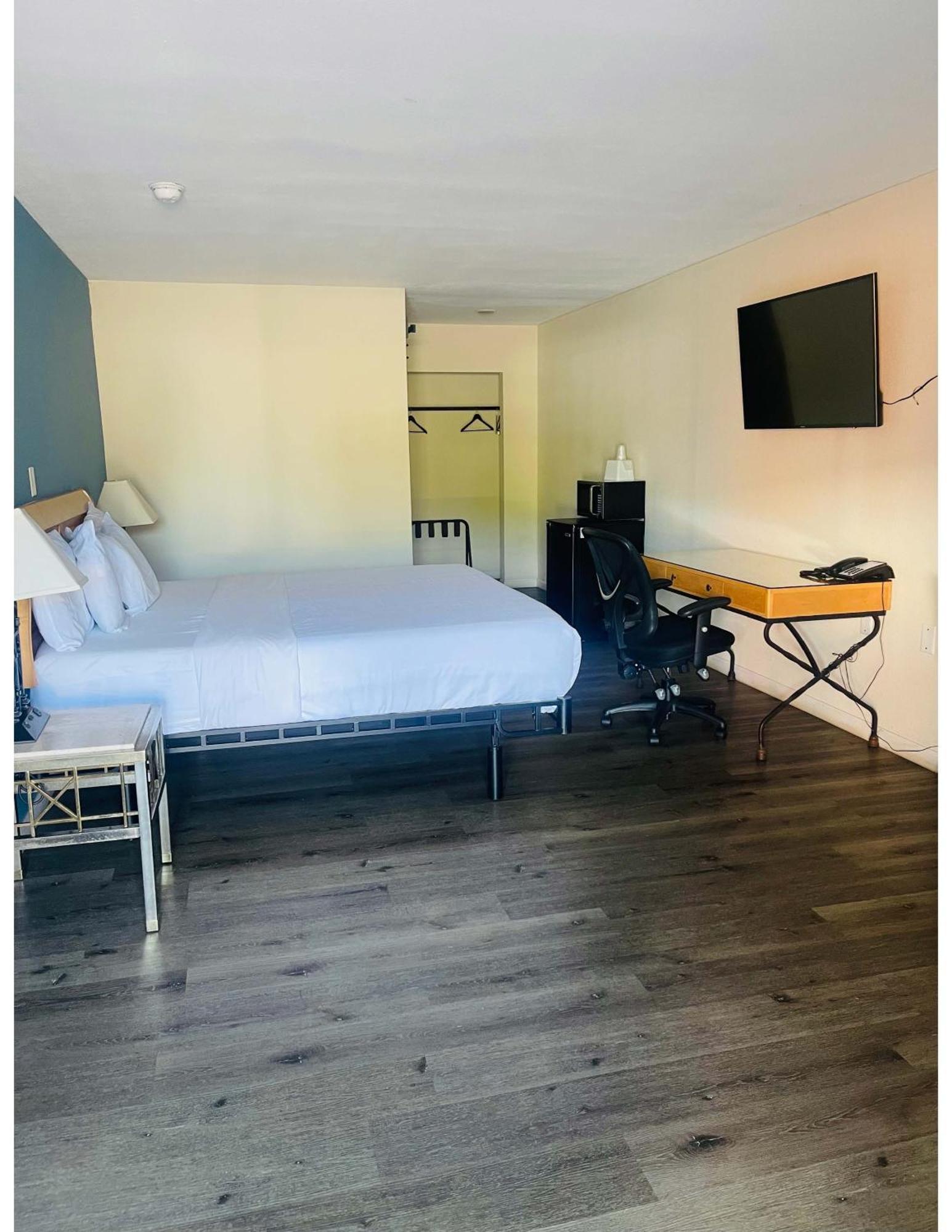 Bourbon Capital Inn Bardstown Extérieur photo