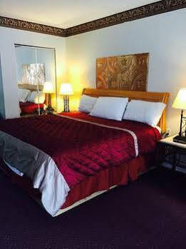 Bourbon Capital Inn Bardstown Extérieur photo